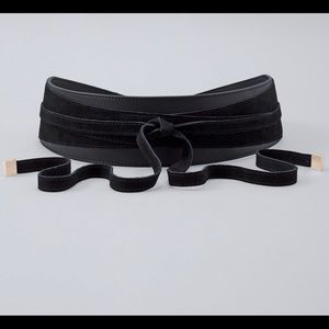 White House Black Market OBI BELT NWT